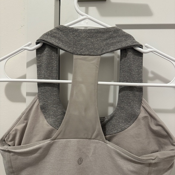 Lululemon Vintage Grey White Halter Workout Tank Top Size 8 Women’s Y2K - Picture 8 of 12